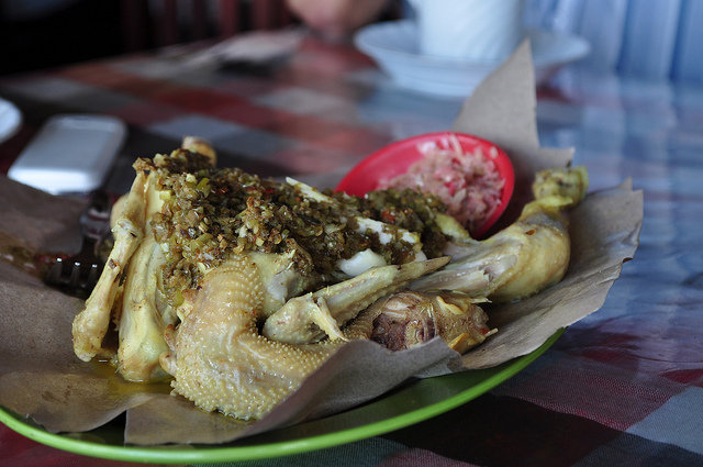 chicken betutu bali