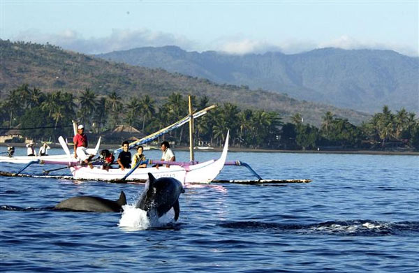 MBA Bali Tours - Lovina Beach