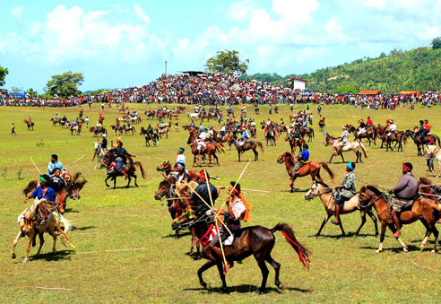 Bali Tour - Pasola Festival at Sumba