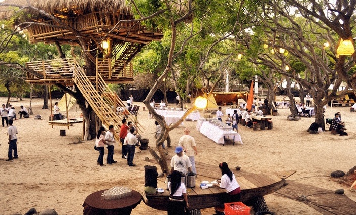 Bali Tours - The Pirate Bay Restaurant Nusa Dua