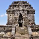 10-mendut-temple-yogyakarta-tour