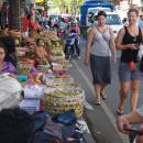 01-anika-cooking-class-buy-materials-at-kuta-market