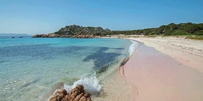 Spiaggia Rosa,
 Budelli,
 Italy